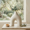 Vase Design Minimaliste en Céramique